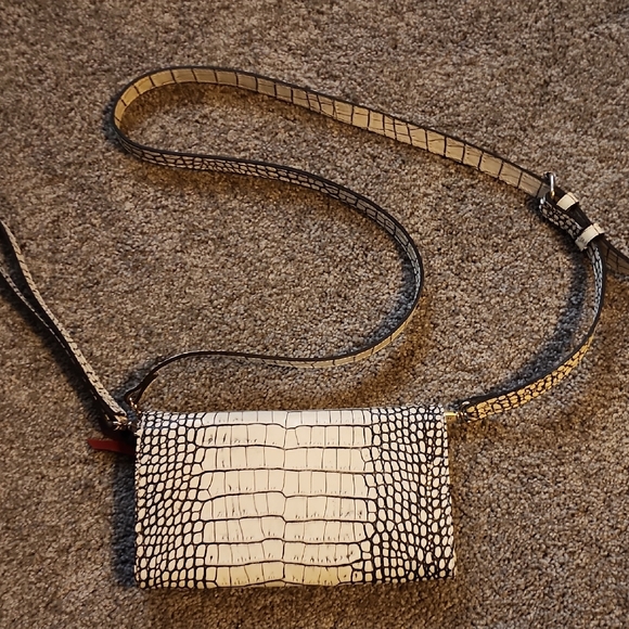 Freebird by Steven Cream Crossbody Bag with Textured Finish - Picture 4 of 4